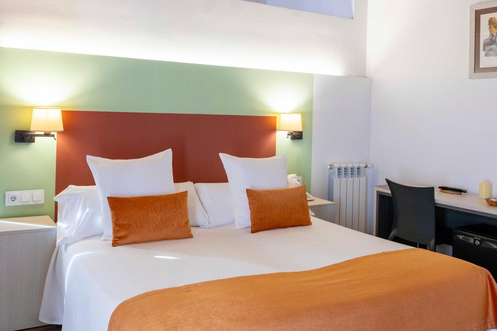Hotel La Freixera Solsona Exterior photo